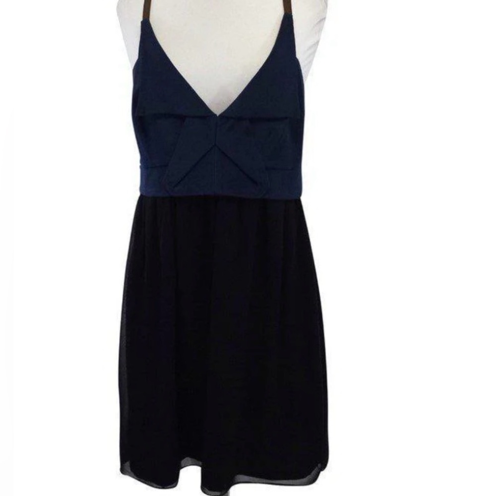 Silk Georgette Navy & Black Color block Size 4, v neck, sleeveless Dress